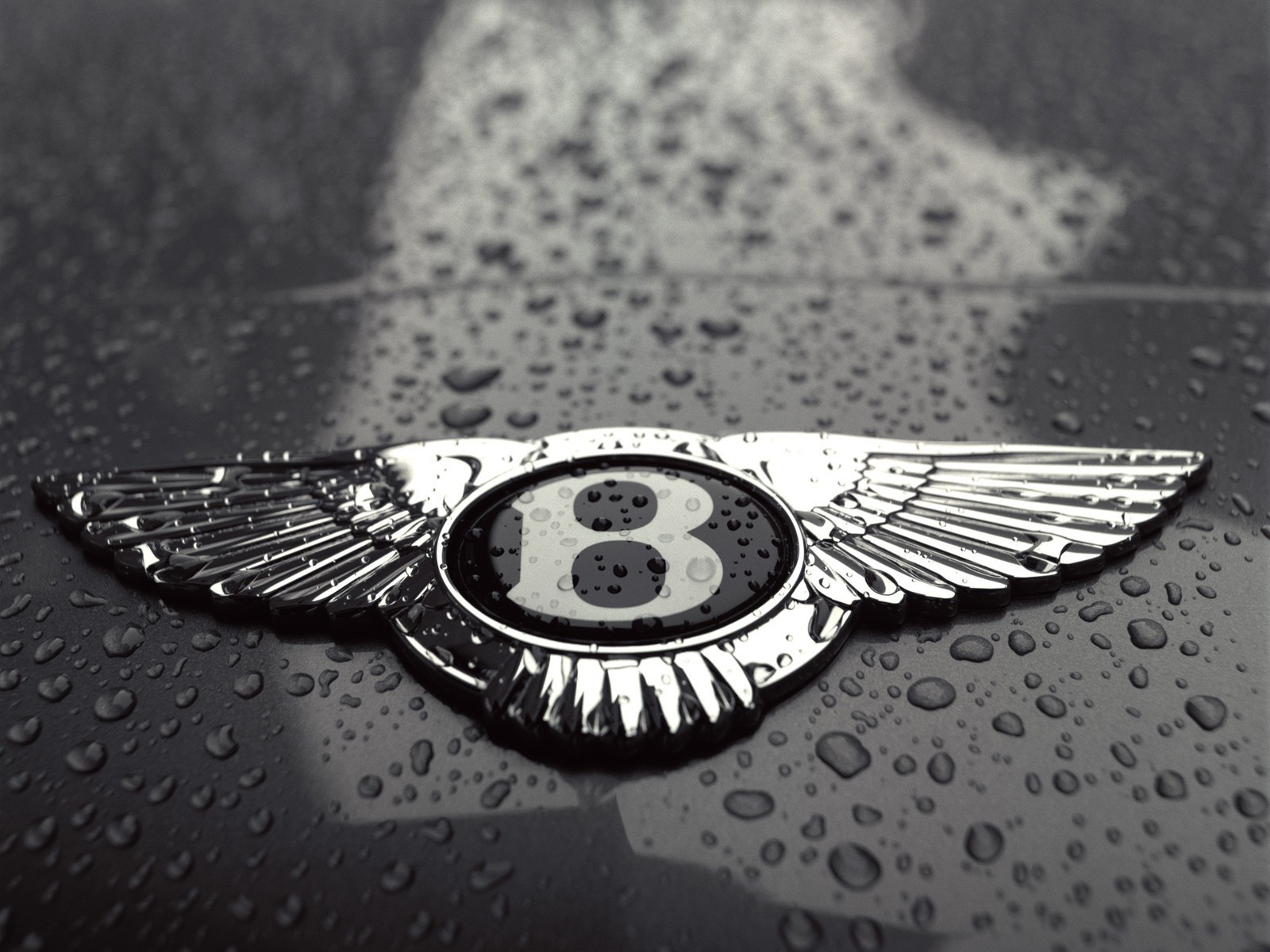 Bentley emblem