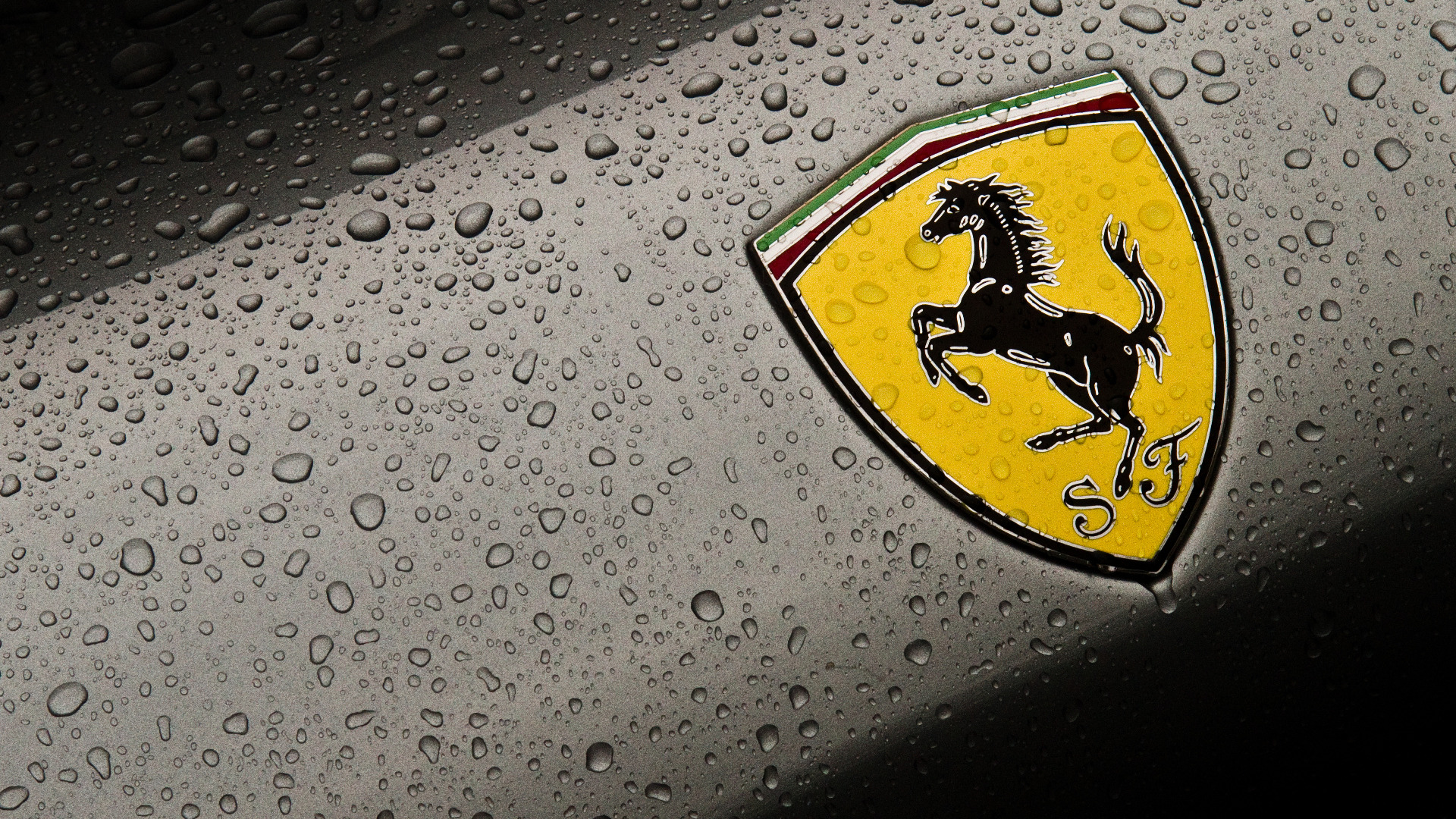 Ferrari emblem